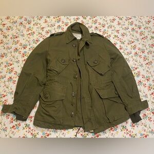 Vintage women’s army issued coat, 1984, size M, like new!!